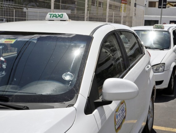 Prefeituras têm até 31 de julho para realizar cadastramento de taxistas no programa "Bem-Taxista"