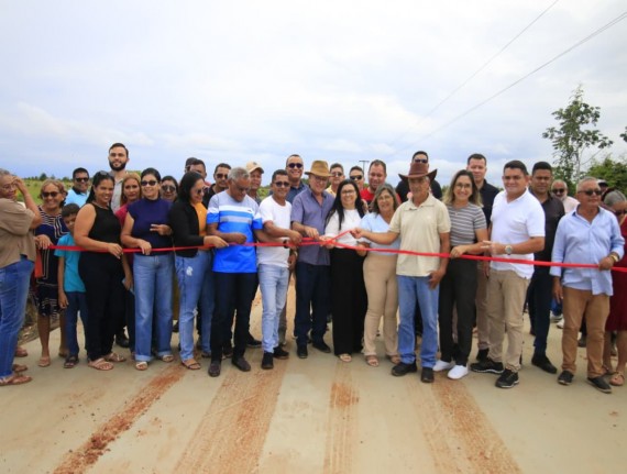 Prefeitura de Centro do Guilherme promove homenagens e inaugurações na zona rural