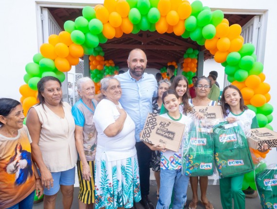 Em Bacabal, prefeito Roberto Costa reinaugura a U.E.F. Deputado José Ribamar Marão Filho com estrutura moderna e ensino integral