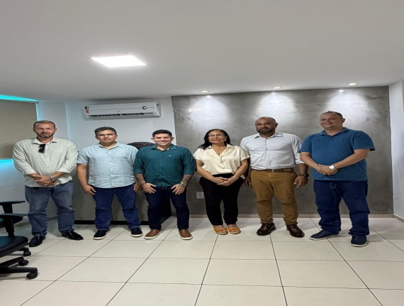 Presidente da FAMEM recebe representantes de entidades da engenharia para fortalecer parcerias com os municípios maranhenses