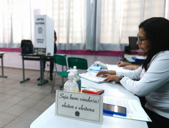 Lei proíbe prisão de candidatos e eleitores durante período de votação  