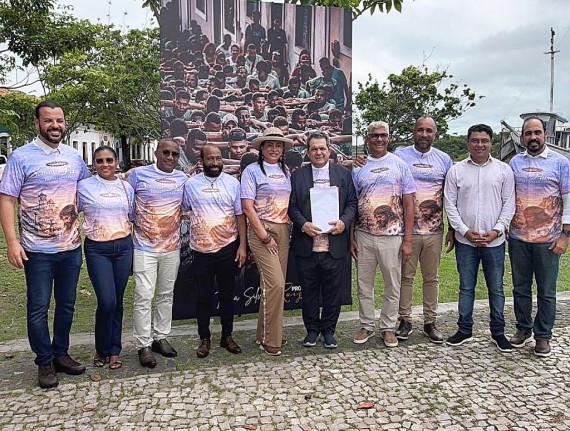 Roberto Costa destaca união entre poderes e defesa dos direitos em visita a Alcântara