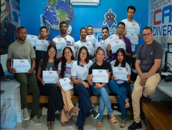 Prefeitura de Maranhãozinho promove capacitação em robótica e programação para professores
