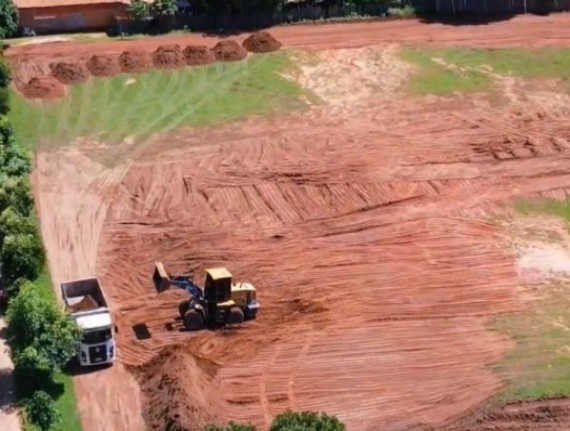 Prefeitura e Governo do Estado iniciam construção de estádio no povoado Tanque I, em Buritirana