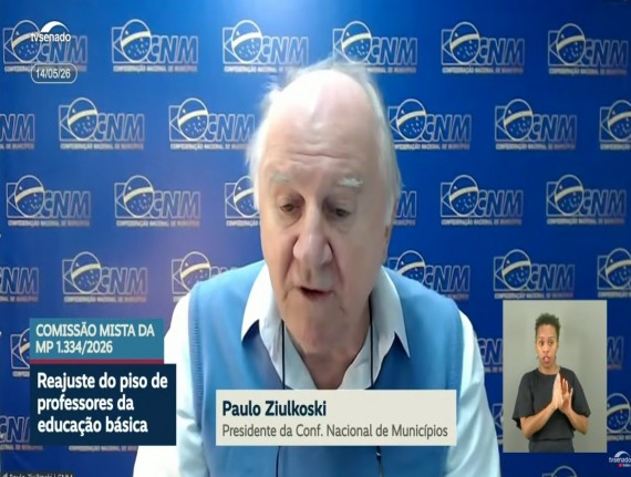 Ziulkoski participa de debate sobre piso do magistério em comissão no Senado