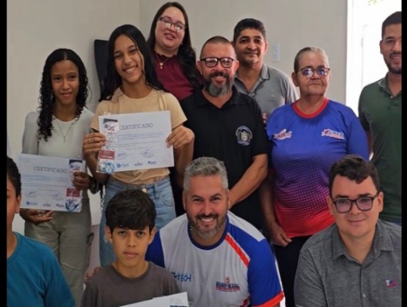 Curso de Informática Básica é concluído com entrega de certificados em Buritirana