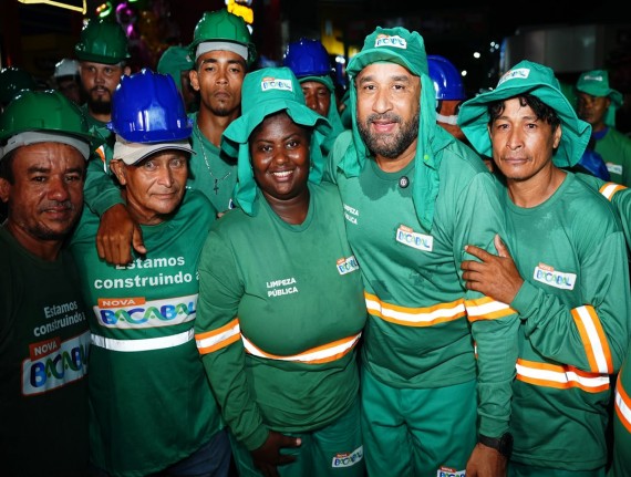 Bacabal: Roberto Costa homenageia garis durante Desfile Cívico da Independência
