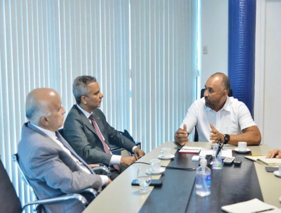 Parceria pela boa governança marca visita da PGE à FAMEM