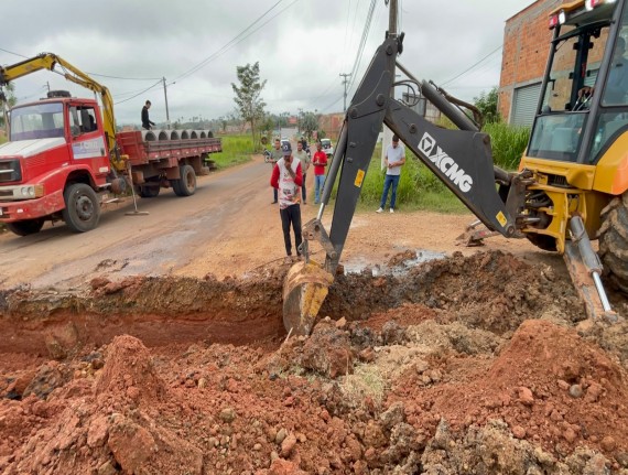 Pedreiras recebe obras de drenagem e melhorias na via próxima ao IFMA e Hospital Regional