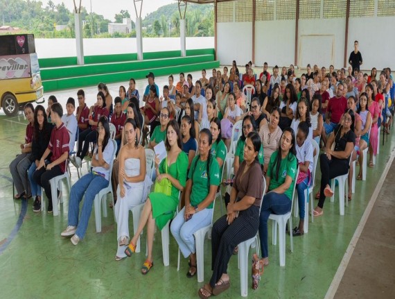 Prevenção à gravidez na adolescência é tema de palestra do Programa Saúde na Escola em Gonçalves Dias