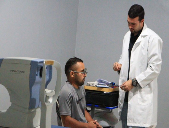 Alunos da rede municipal recebem atendimento oftalmológico em Centro do Guilherme