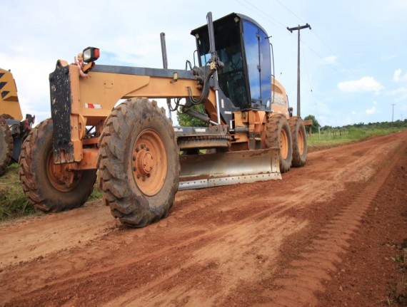 Em Centro do Guilherme: A Prefeitura Municipal segue trabalhando para melhorar a infraestrutura do município!