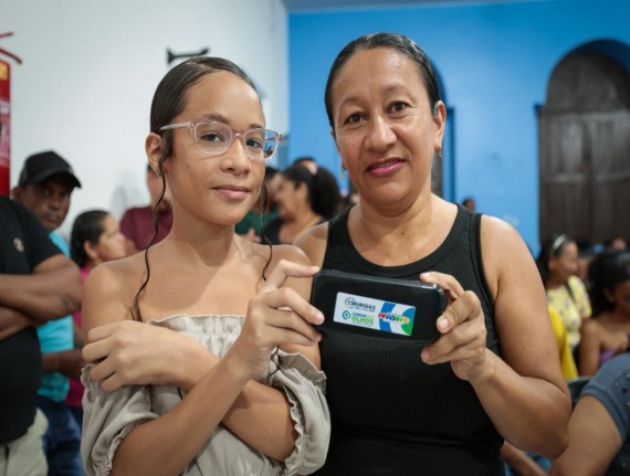 Governo do Maranhão beneficia mais de 360 pessoas com entrega de óculos em Vitória do Mearim