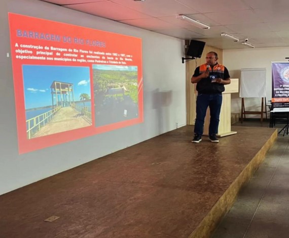 Coordenador da Defesa Civil de Pedreiras ministra palestra para coordenadores do Estado do Maranhão